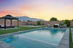 Vista Springs, Pool/8 person Spa Jr Volleyball Ct