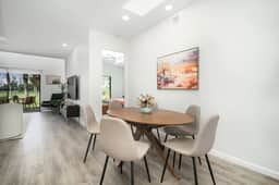 Desert Bloom, 2br ensuite 2ba Condo with Pool/Spa