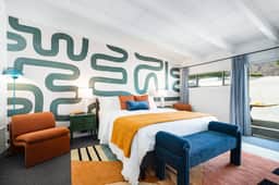 Ms Parker, 5br 4ba Spacious Midcentury Retreat