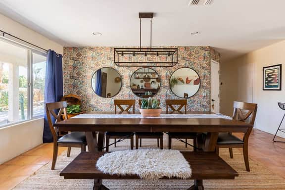 Spanish Boho Retreat, 4br 3ba Large Pool/Spa